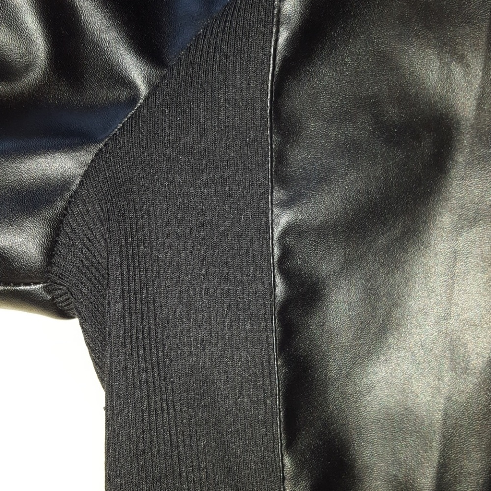 Vinal black thin jacket - Picture 7 of 7